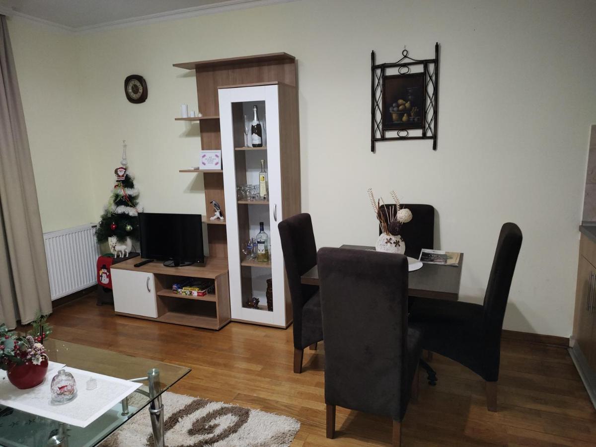Apartman Mali Raj Vrnjacka Banja Exterior photo