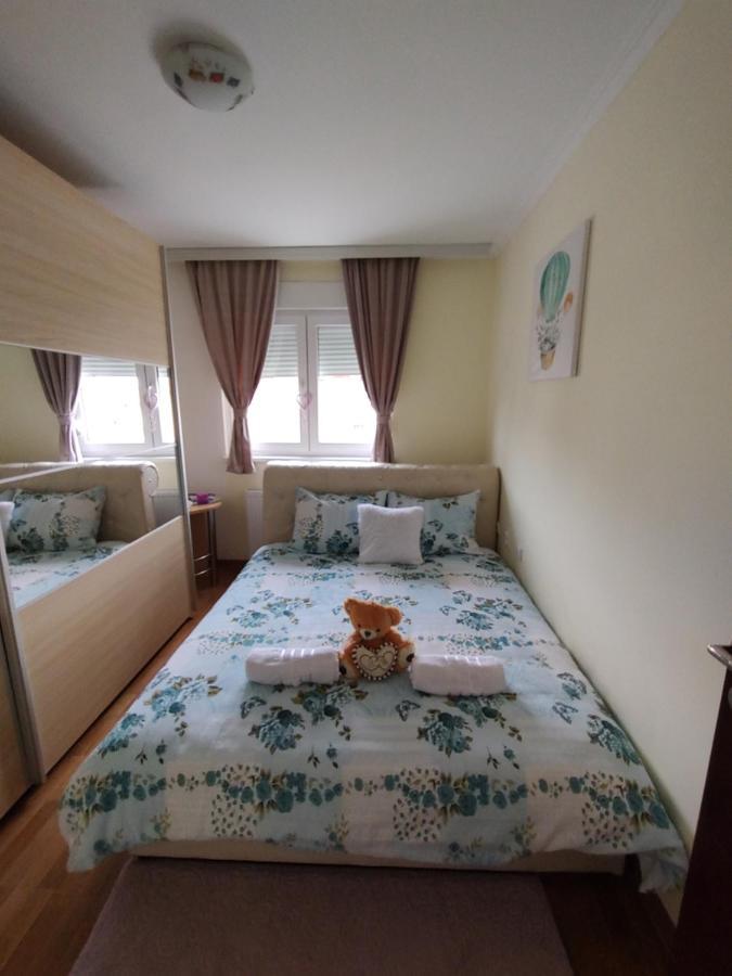 Apartman Mali Raj Vrnjacka Banja Exterior photo